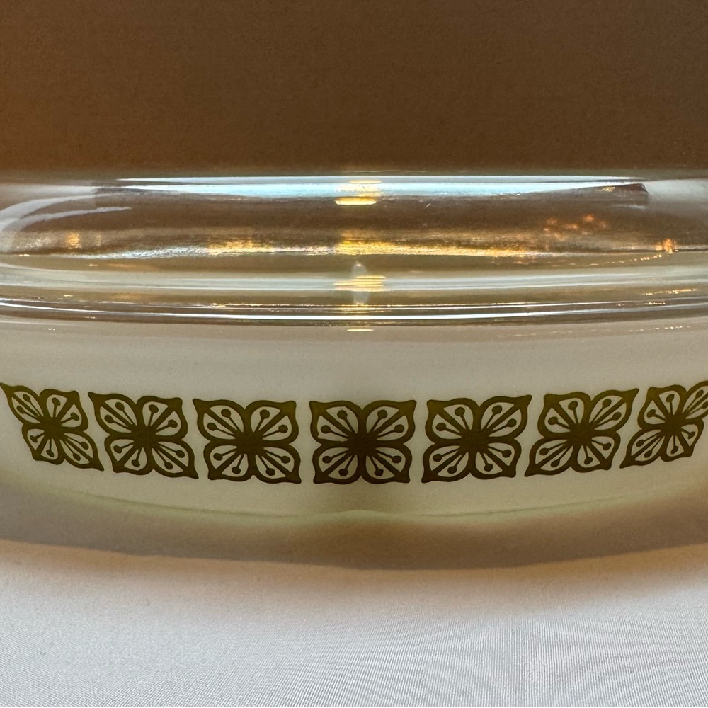 PYREX Verde Floral Divided Oval Casserole Dish Vintage 60s no chips/cracks